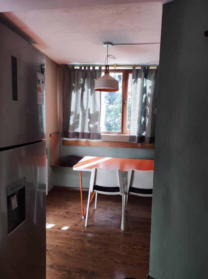 Ferienwohnung Shared Flat In An Artists District Pikris Gora Tbilisi Exterior foto